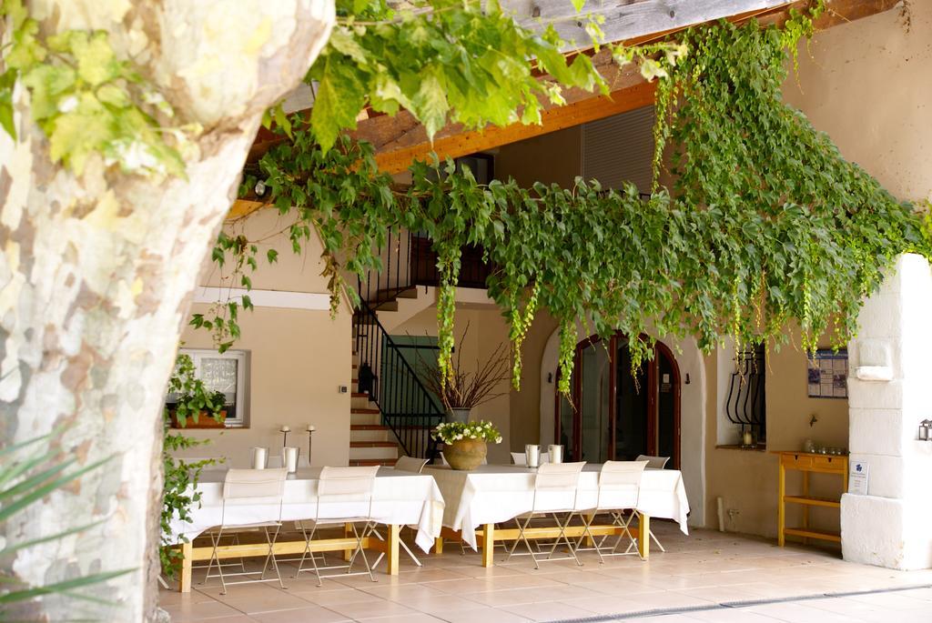 Le Vieux Platane Hotel Cairanne Exterior photo
